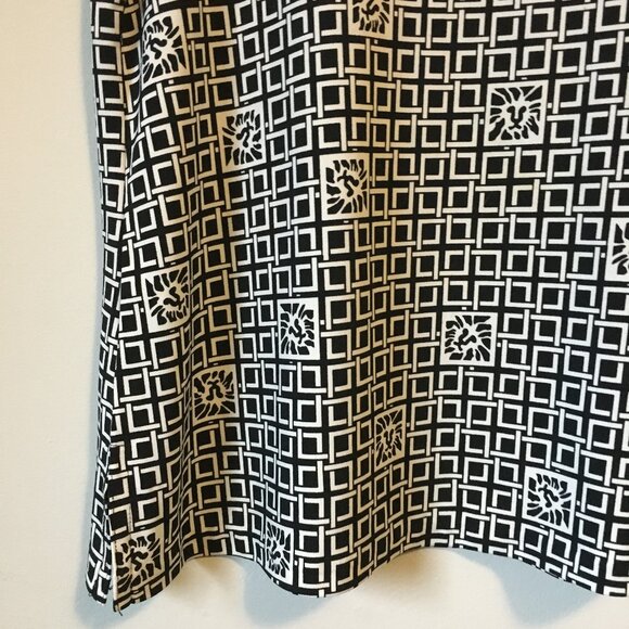 Byzantine Lion Tile and Square Weave Short Sleeve Tee - Picture 5 of 15